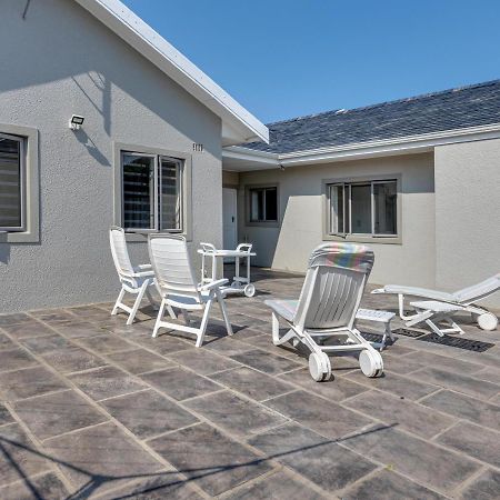 הרמנוס Seafront Retreat In Sandbaai מראה חיצוני תמונה