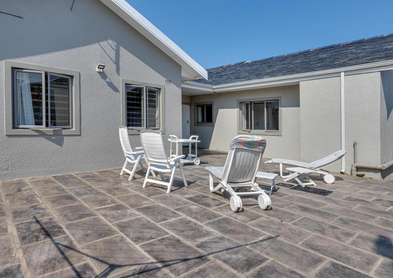 הרמנוס Seafront Retreat In Sandbaai מראה חיצוני תמונה